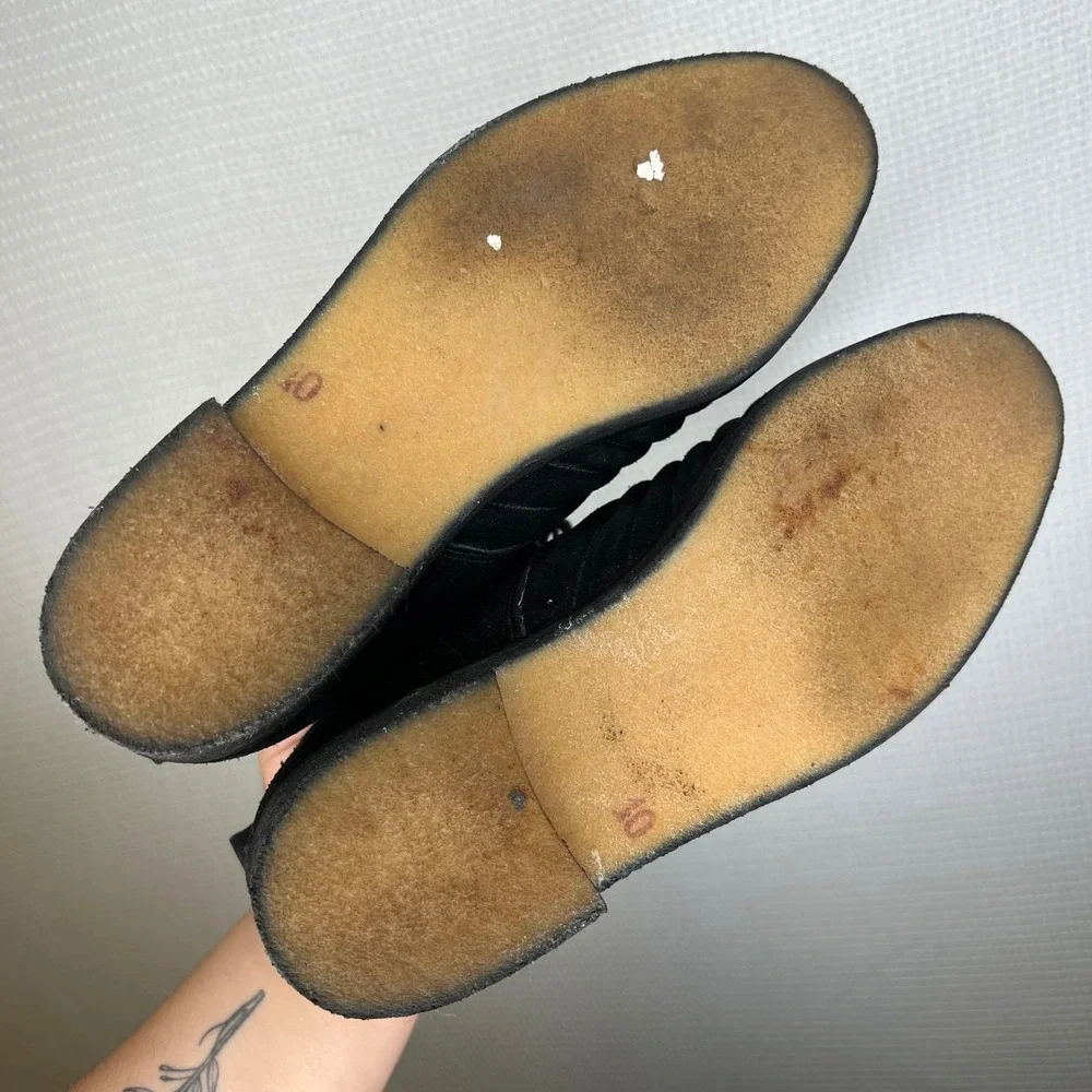 Farrutx black suede